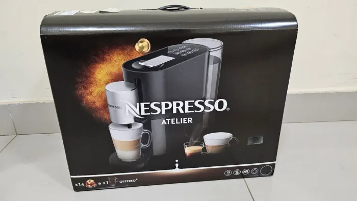 Cafeteira nespresso atelier