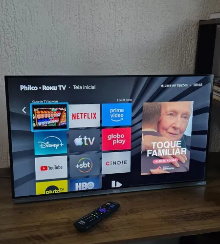 Smart tv, 32 polegadas. Novinha, sem defeitos. ( Entrego e aceito cartão)