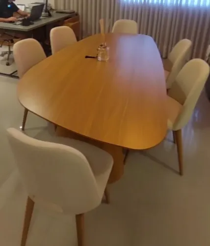 Mesa de Jantar Orgânica