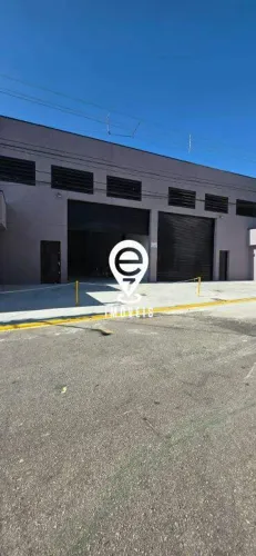Galpão para locação na Cidade Ademar, pé direito alto, vão livre, 260 m².