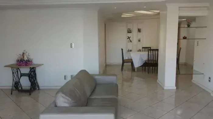 Ed. Time Square | 142m² | 3/4 | 2 VGs