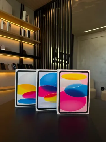 iPad 11<br><br>IPAD 11 SILVER ?<br>*R$ 2.800,00*<br><br>IPAD 11 ROSA & AZUL ?<br>*R$ 2.800,00*