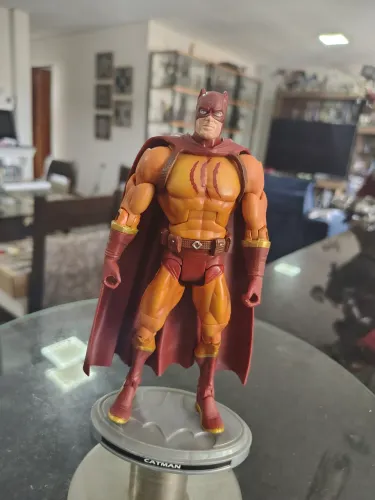 Action figure Catman homem gato dc universe sem garras