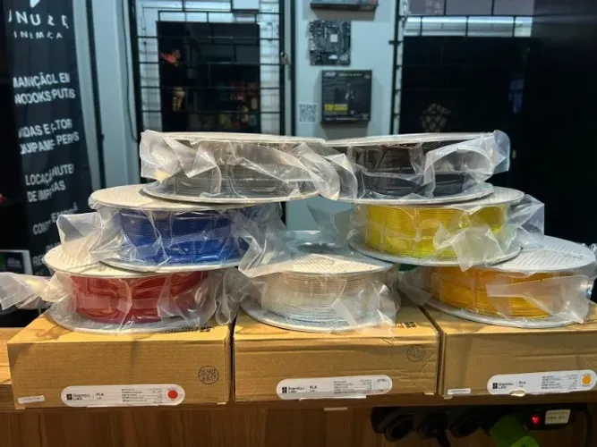 FILAMENTOS 3D BAMBULAB PLA LITE COM CARRETEL E REFIL (PRONTA ENTREGA)