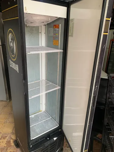 Cervejeira slim funcionando perfeitamente