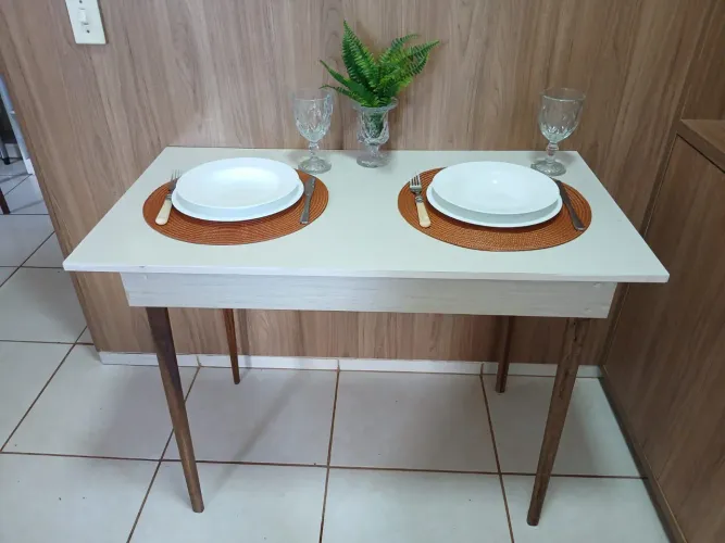 Mesa Moderna 