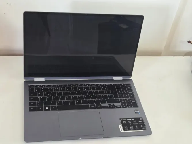 Samsung Galaxy book4