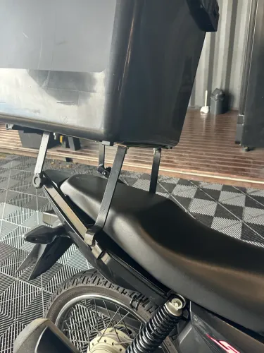 BAÚ 110 Litros com suporte reforçado 