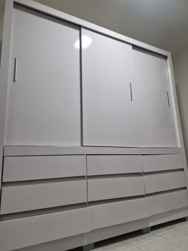 Guarda-roupa - Branco Casal