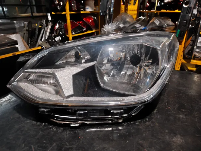 Farol esquerdo UP 2014 2015 2016 2017 2018 2019