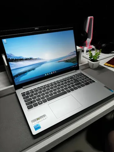 IMPERDÍVEL! Notebook Lenovo IdeaPad Intel i3