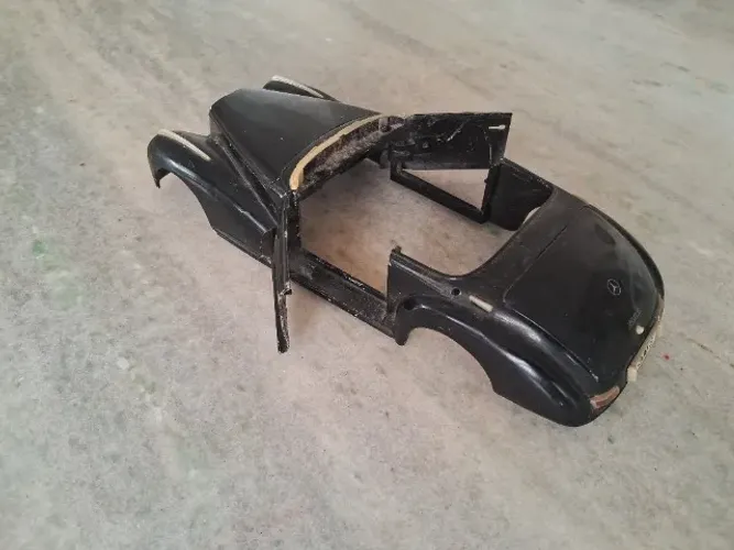 miniatura mercedes bens mod 300 conversível sucata