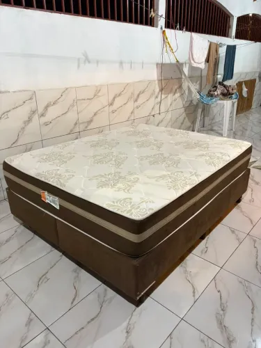 ? Cama Queen Usada - Excelente Oportunidade!