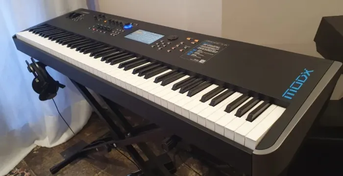 Sintetizador Yamaha MODX8