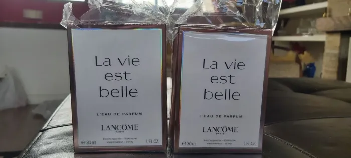 Lá vie est beleza vidros vazios