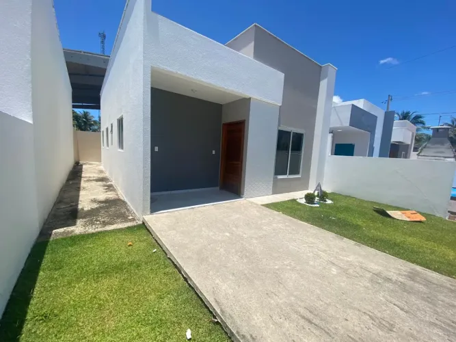 Casa na planta ou pronta para morar3/4 sendo um suíte em Marechal Deodoro em condomínio fe