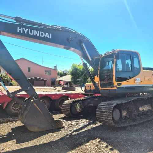 Escavadeira Hidráulica HYUNDAI 220