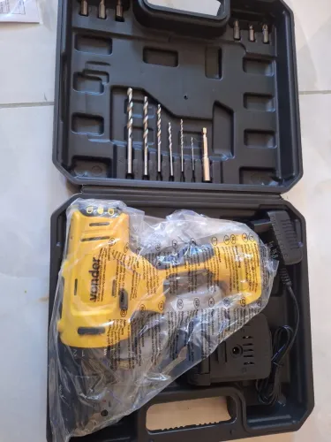 Vende-se furadeira e parafusadeira