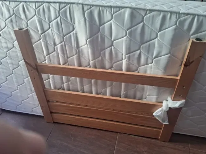 Cama de solteiro 
