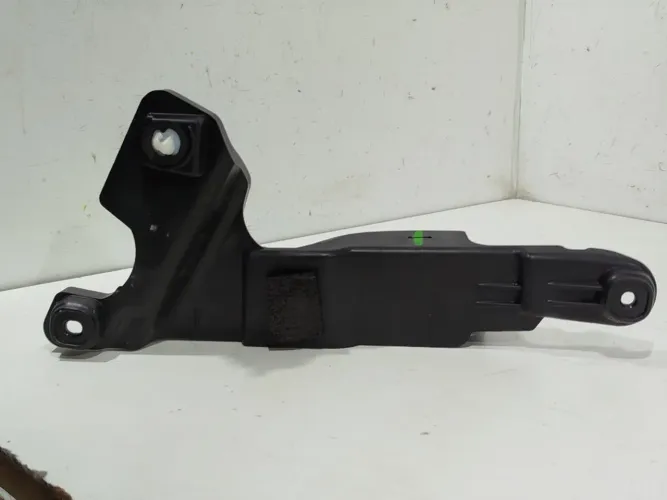 Suporte de Forro de Porta Dianteiro Esquerdo *0