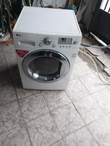 Lava e seca lg voltagem 220v