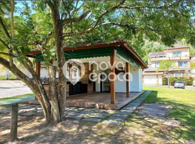 Pechincha | Casa de Vila 3 quartos, sendo 1 suite