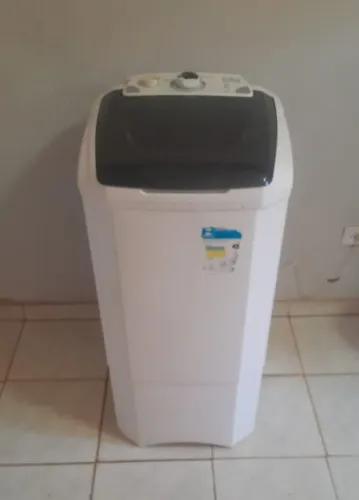 Tanquinho 12kg funciona perfeitamente