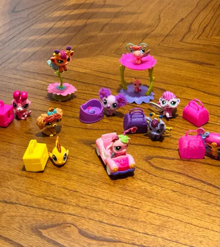 O mundo encantado dos Littlest pet shop  kit. (Unidade) 