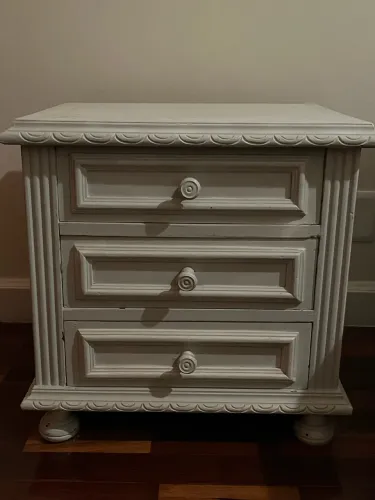 Mesa de cabeceira vintage
