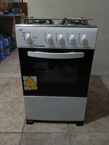 FOGÃO ESMALTEC 4 BOCAS MANUAL FUNCIONANDO PERFEITAMENTE FAÇO A ENTREGA FUNCIONANDO