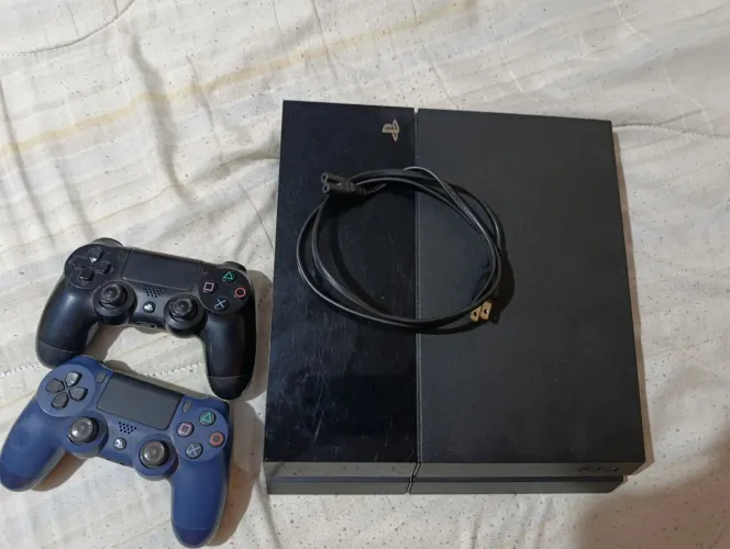 Ps4 FAT versão 12.50 , revisão e limpeza feita