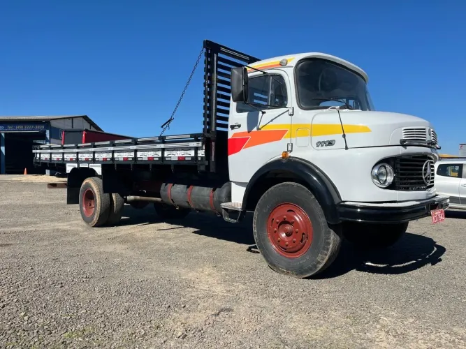 MB 1113/1981 Toco Carroceria em ótimo estado !!!