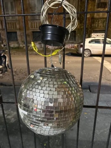 Globo espelhado