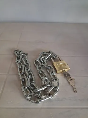 Cadeado + corrente