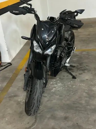 Moto elétrica Shineray modelo She e-jef 2023 preta