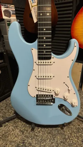 Guitarra reguladinha Memphis by Tagima MG30