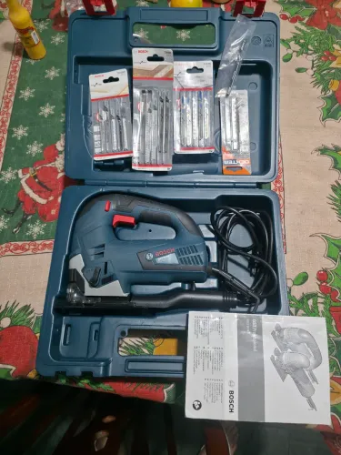 SERRA Tico-tico bosch GST 90be profissional muito nova usada , algumas vezes 110v