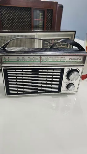 Radio antigo PANASSONIC funcionando 
