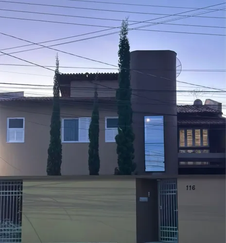 ALUGA-SE DUPLEX NO BAIRRO FÁTIMA (IDEAL)