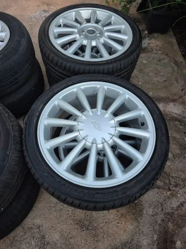 Rodas aro 15 e 18 do Omega
