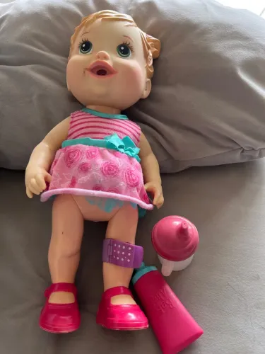 Baby Alive Machucadinho