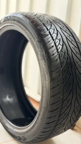 4 Pneus 265/40 R22