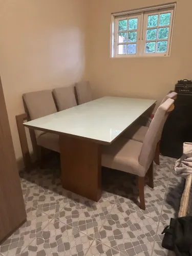 Mesa 6 cadeiras