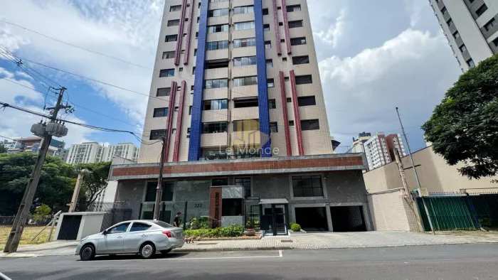 Cobertura REFORMADA com 3 dormitórios à venda, 134 m² por R$ 1.359.000 - Cabral - Curitiba