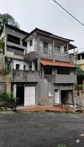 São 2 casas 600m² de terreno pelo valor de 190mil COLUBANDE