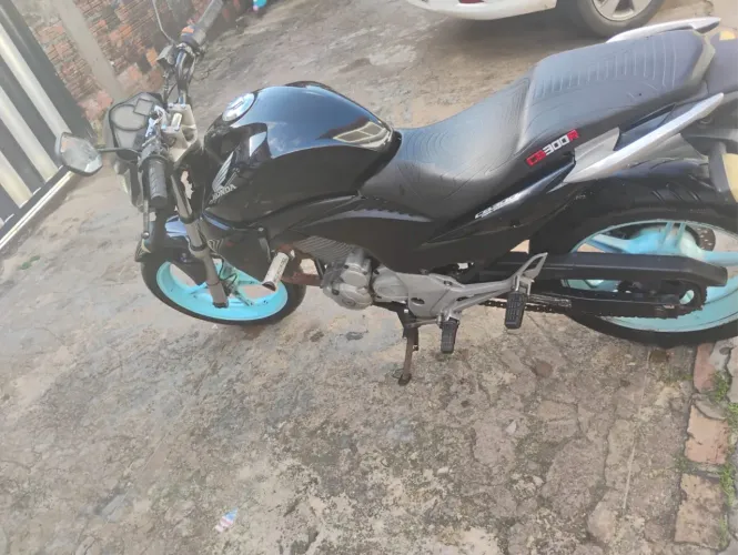 Vendo esta linda Cb 3000
