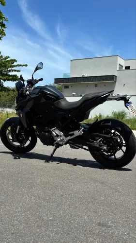 BMW F900 R SPORT PLUS TRIPLE BLACK