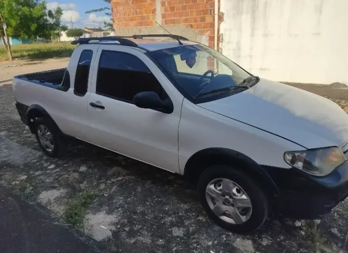 Fiat Strada 1.4 MPI Fire Flex 8V CE 2012