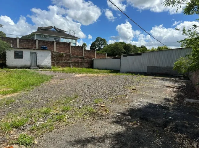 Vendo Terreno Comercial/Industrial