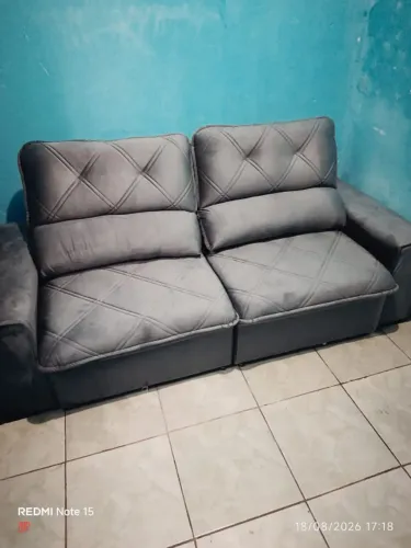 Sofá retrátil e reclinável grande